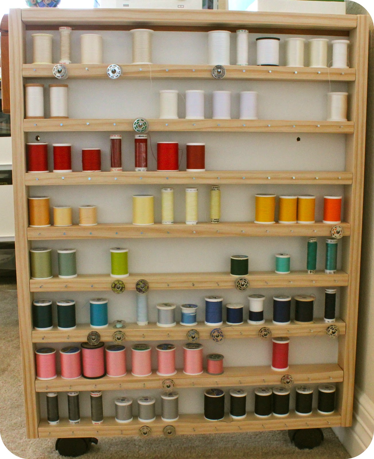 DIY Sewing Thread and Bobbin Storage