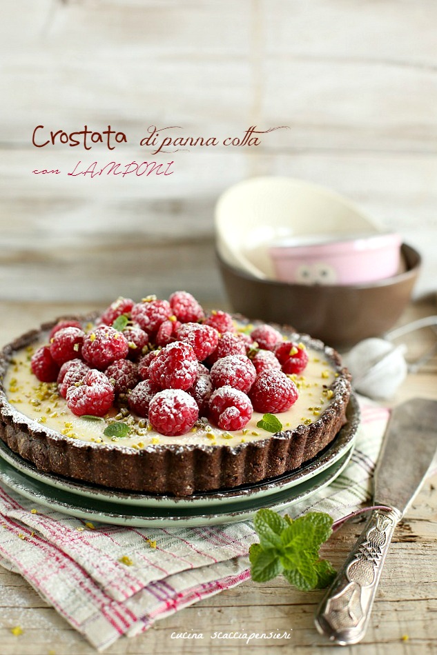 Crostata di panna cotta con lamponi