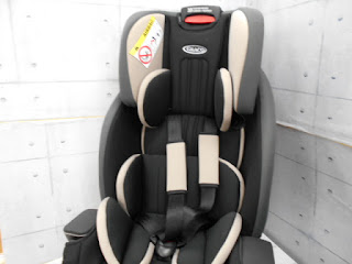 中古品　ＧＲＡＣＯ　　マイルストーン　チャイルドシート　７９９０円