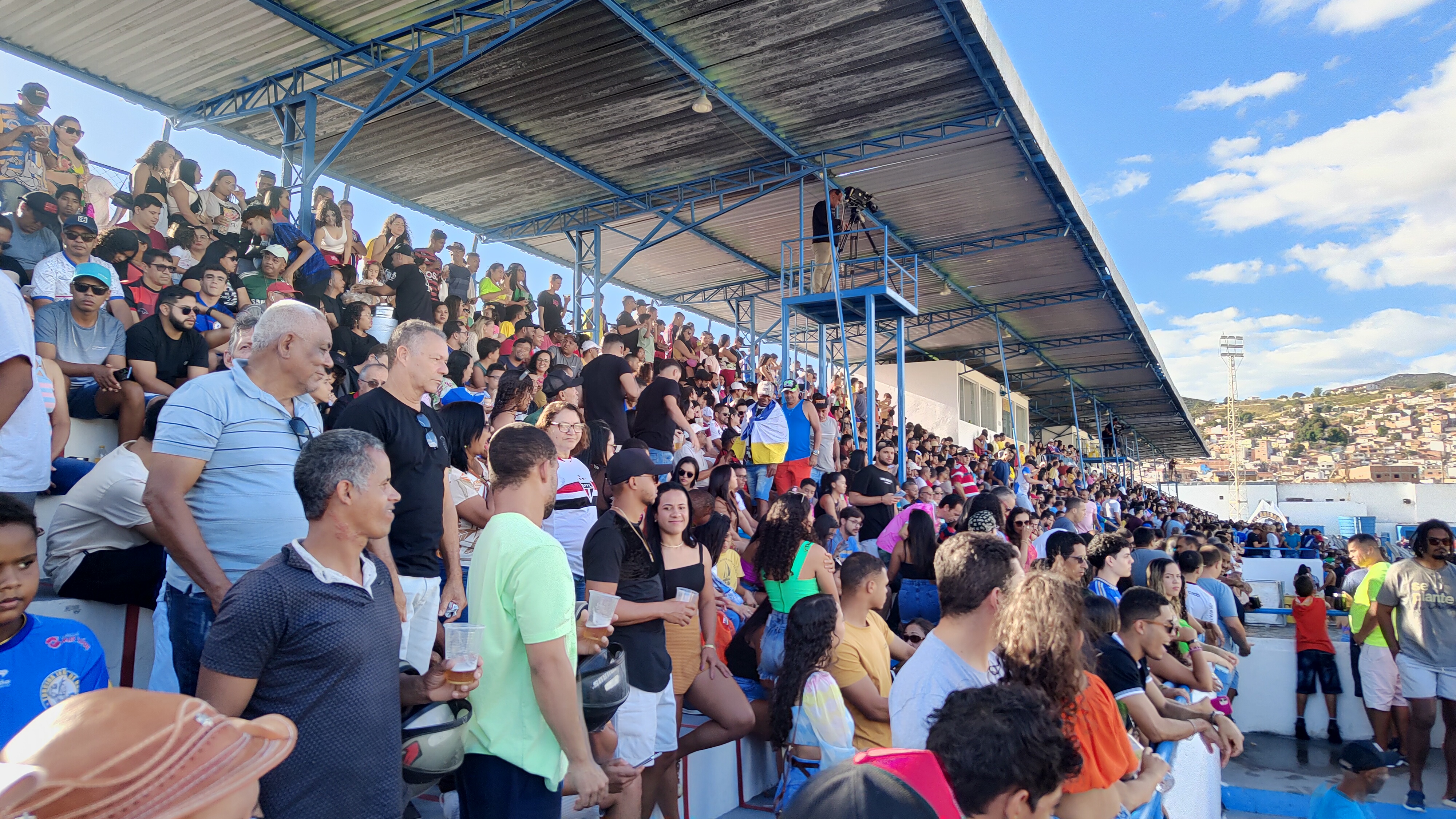 Jacobina seque empatando em 1 a 1 com o Jequié no Estádio José Rocha