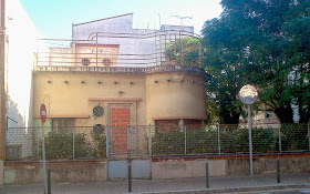 Casa abandonada. Encants de Girona.