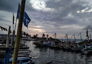 Dermaga Pelabuhan Ratu