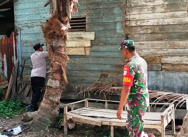 Kapolsek Nurussalam Pimpin Patroli ke Rumah Warga yang Ditinggal Mudik