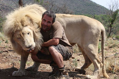 The Lion Whisperer -  Kevin Richardson Seen On www.coolpicturegallery.us