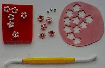 image of cutting flower