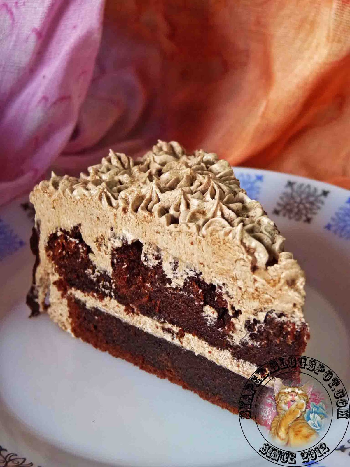 Syapex kitchen: Buttermilk Moist Chocolate Cake