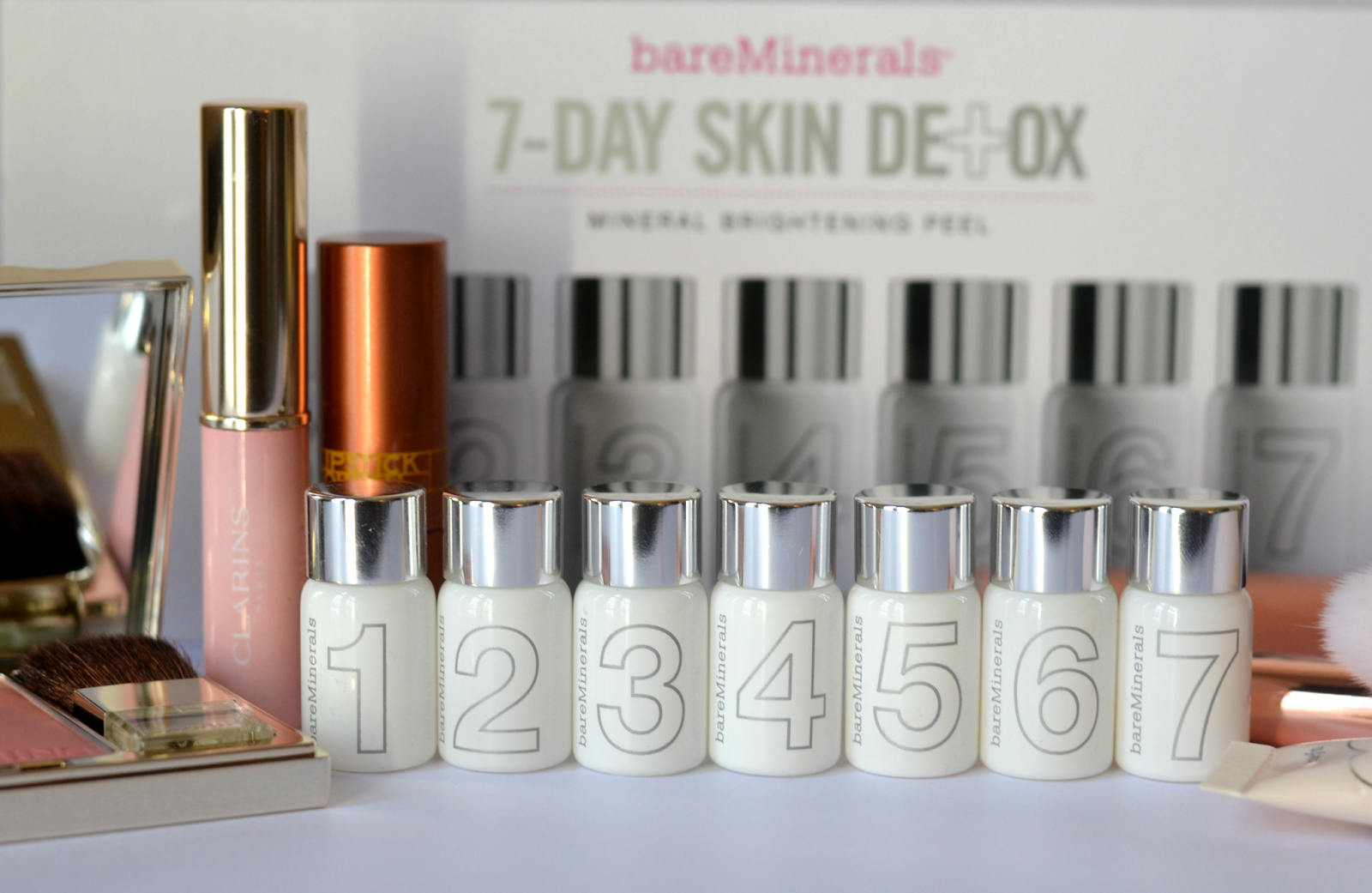 BARE MINERALS 7 DAY SKIN DETOX MINERAL BRIGHTENING PEEL: FAB SKIN IN A 