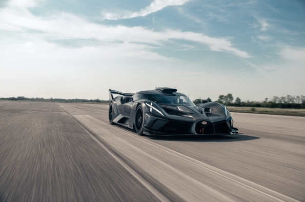 Bugatti Bolide realiza pruebas extremas en pista para perfeccionar la aerodinámica de alto rendimiento