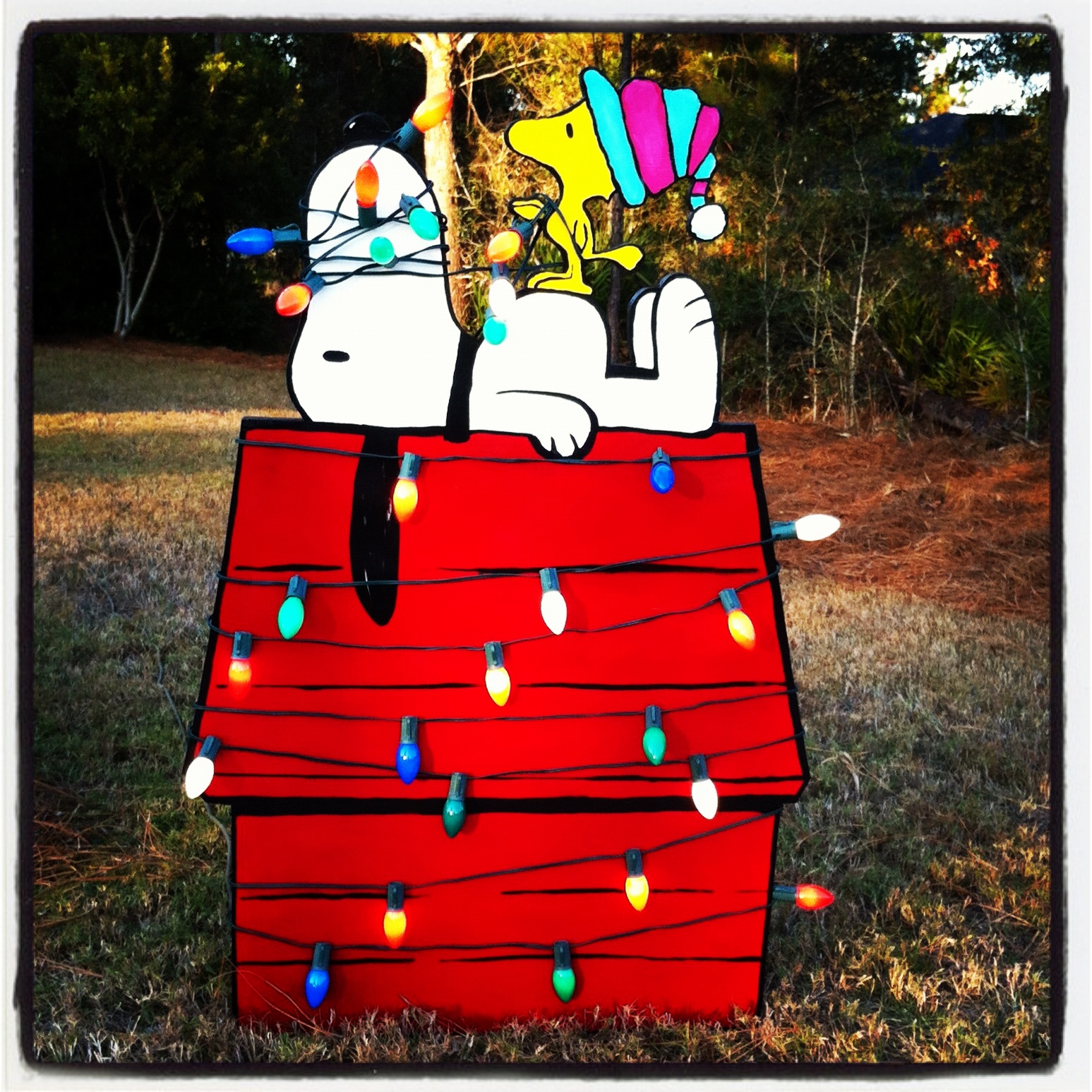 Snoopy Christmas Decor. snoopy decorated for christmas 