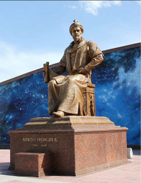 Статуя Улугбека