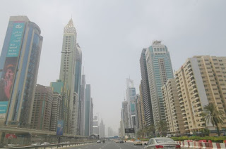 Emiratos Árabes Unidos, Dubai,  Sheik Zayed Road.