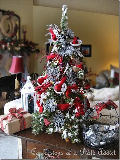 CONFESSIONS OF A PLATE ADDICT Tabletop Christmas Tree CONFESSIONS OF A PLATE ADDICT Tabletop Christmas Tree 2