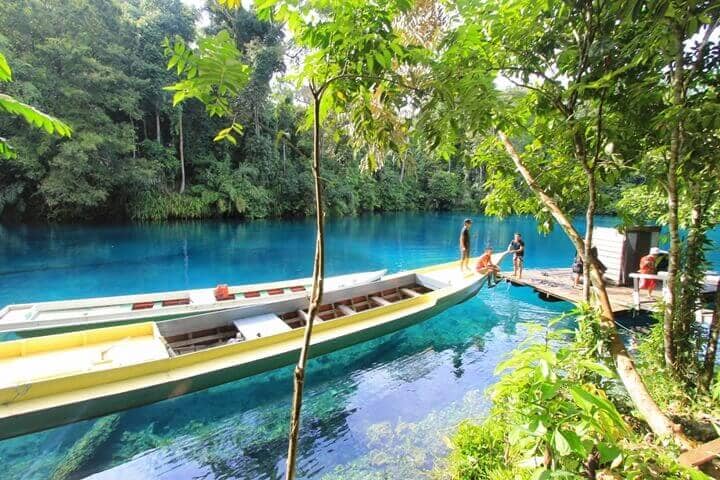  Objek Wisata Telaga Biru yang Banyak Menarik Perhatian Para Traveler 3 Objek Wisata Telaga Biru yang Banyak Menarik Perhatian Para Traveler