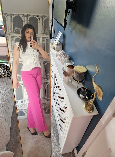 Workwear outfit ideas tailored trousers Zara pink trousers outfit