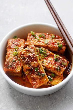 Spicy Korean Tofu - quick and easy Korean braised tofu with chili powder, garlic, soy sauce, sugar and sesame oil. This Korean side dish (banchan) is healthy and delicious Spicy Korean Tofu - quick and easy Korean braised tofu with chili powder, garlic, soy sauce, sugar and sesame oil. This Korean side dish (banchan) is healthy and delicious