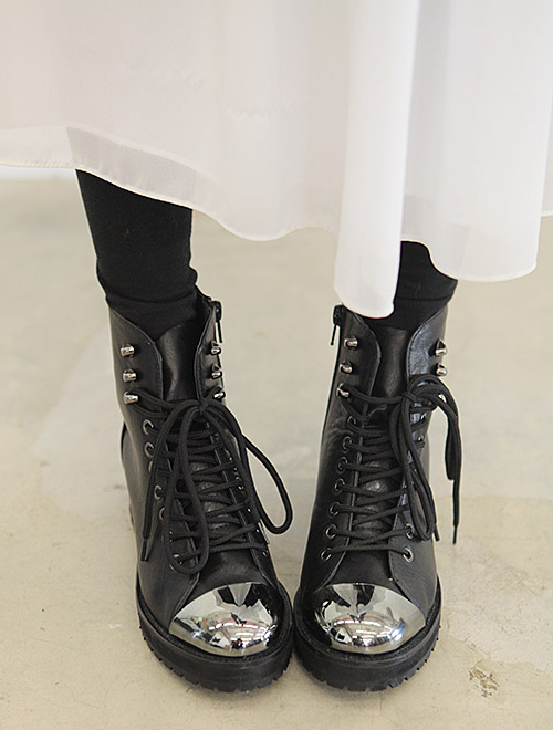 Metal Toe Lace Up Boots