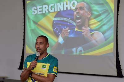 Serginho aceita convite de Bernardinho e será auxiliar na seleção masculina