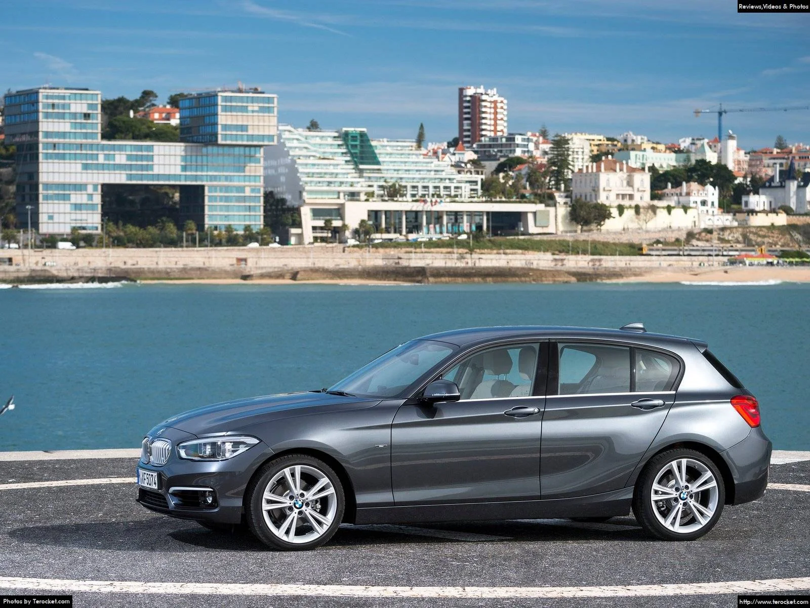 Hình ảnh xe ô tô BMW 1-Series Urban Line 2016 & nội ngoại thất