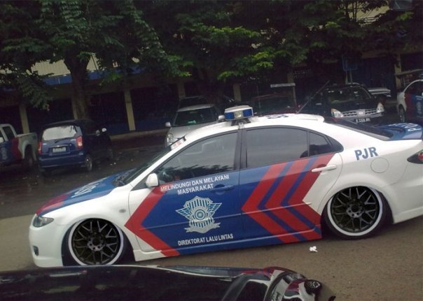 Monster Bego Kontes Mobil Polisi Modifikasi Indonesia 