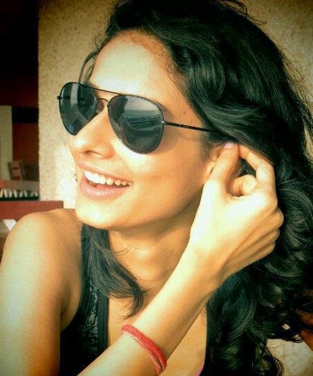 Aneri Vajani HD Wallpapers Free Download