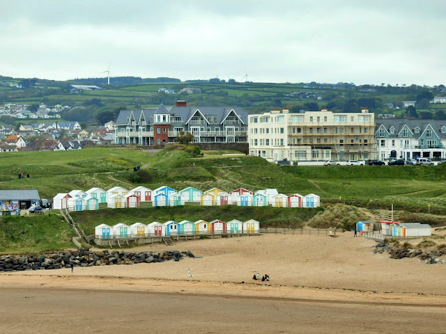 Bude, Cornwall: Beach and distance view