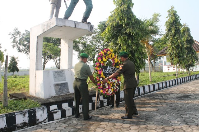 Ziaarah rombongan dalam rangka HUT Kotem 074 WRT Ke 46