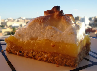 http://comidadelperuymas.blogspot.com/2013/03/pie-de-limon-al-estilo-de-sabor-sazon.html