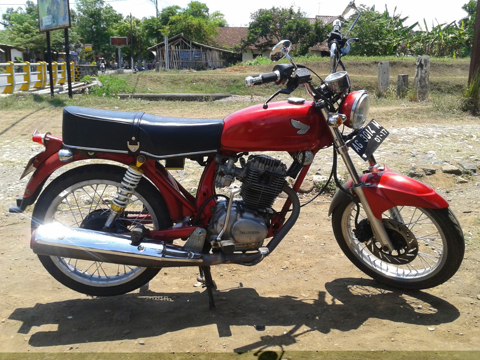 Rofiq Jauhari Honda CB Bumi Bung Karno Blitar