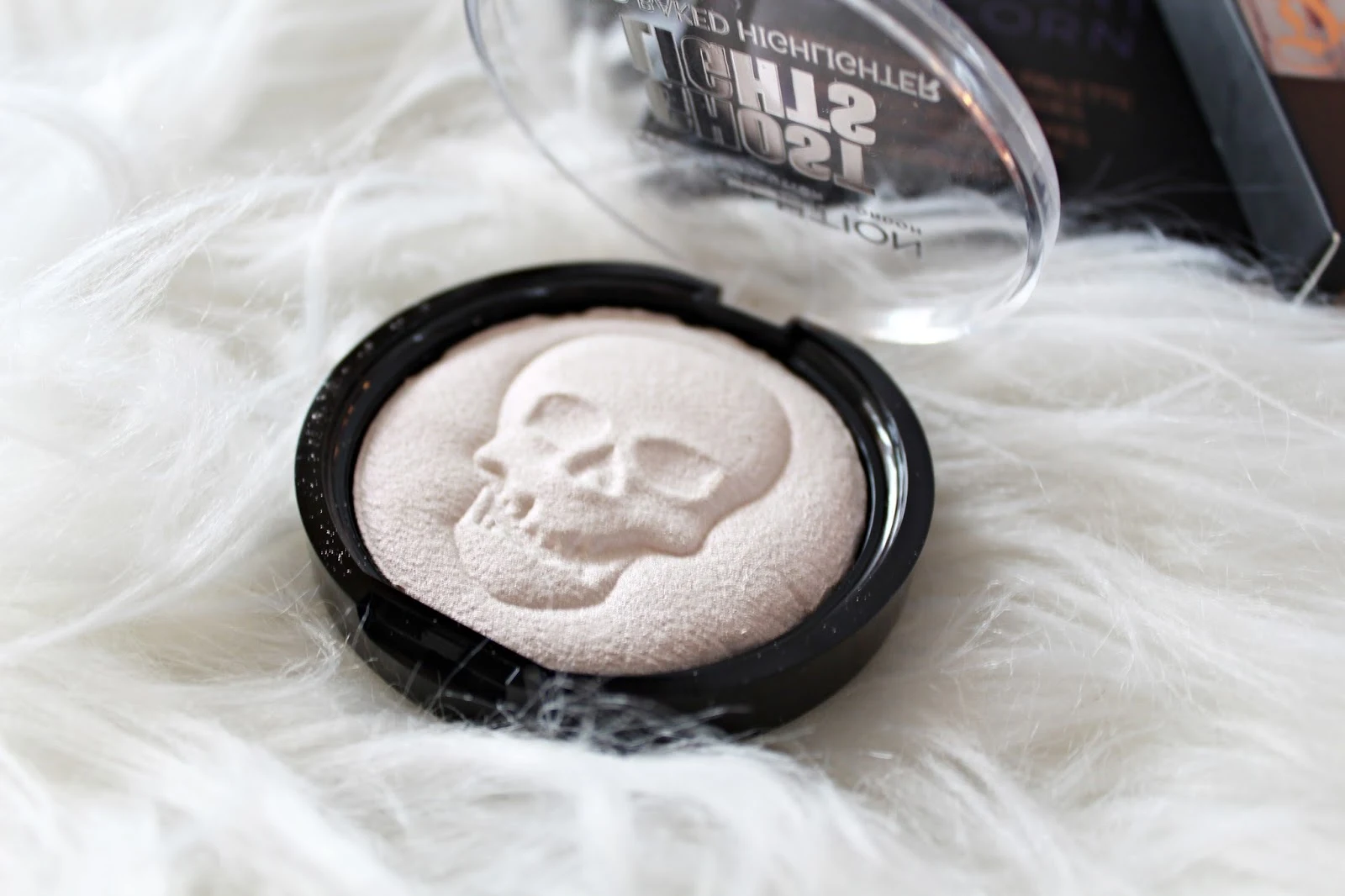 Ghost Lights VIVID baked Highlighter