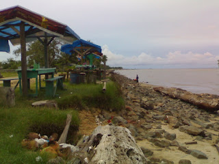 Rekreasi Ke Pantai Amal Bersama Staf DTP Jakarta