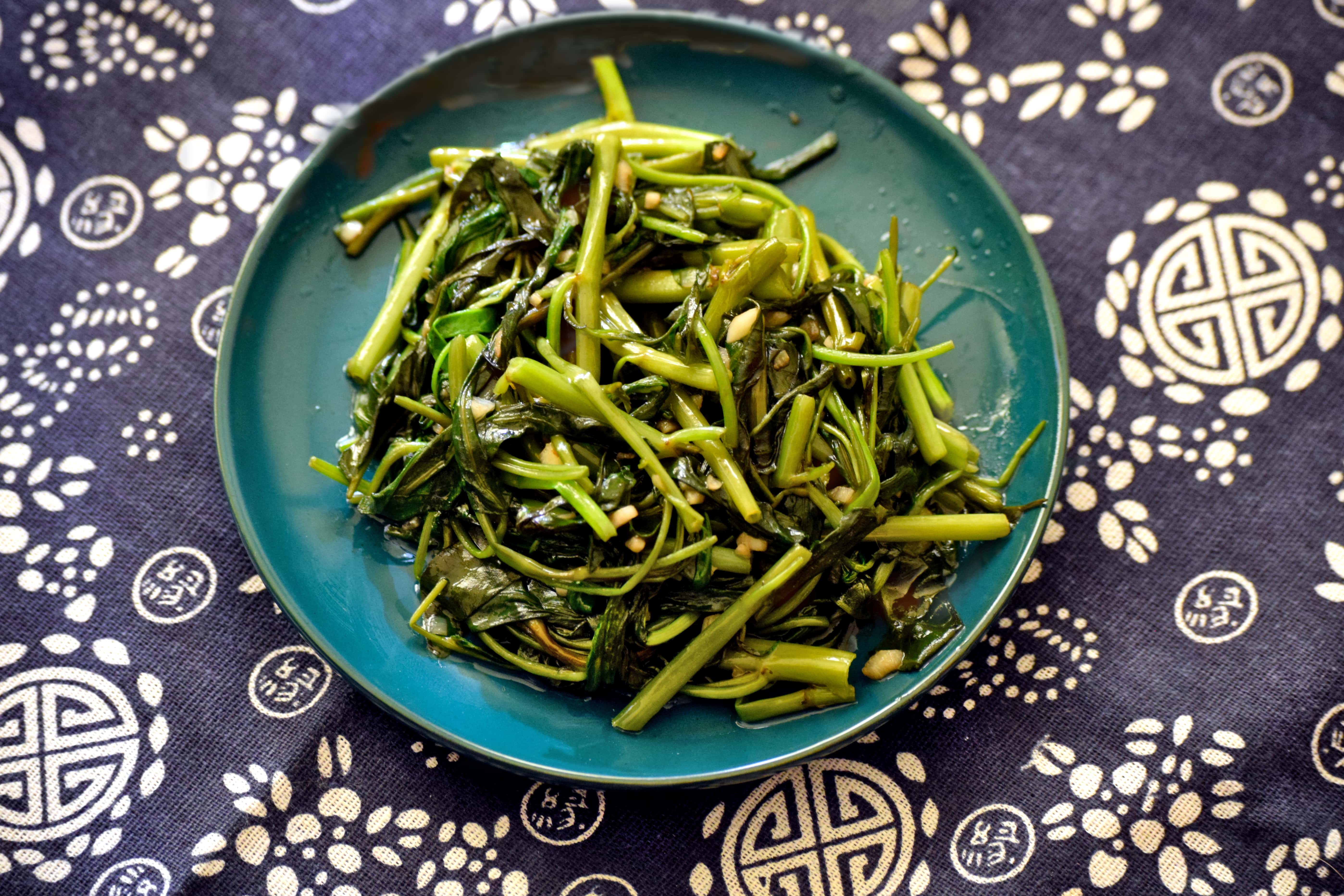 Garlicky Stir-Fried Water Spinach