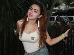 GOSIP ARTIS