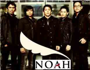 http://mydetik.blogspot.com/2012/08/download-separuh-aku-noah-ariel.html