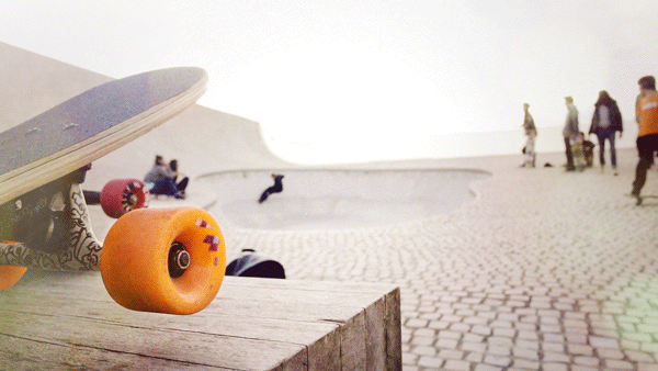 Das GIF des Tages: Skate or Die - Infinity Skater von Julien Douvier