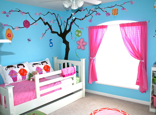  Unique Blinds amp; Shutters: Chossing window treatments for a Kids room