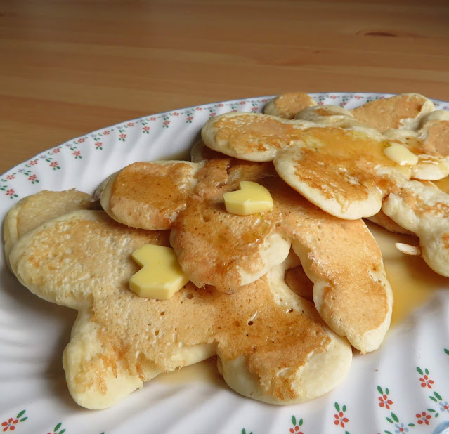 Ma's Pancake Men for Pancake Day