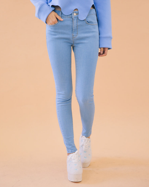 Standard Skinny Fit Jeans