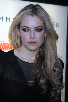 Riley Keough Hot Photo