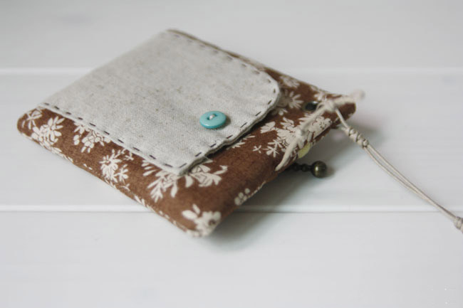 How To Sew A Zipper Coin Purse. DIY tutorial in pictures. 