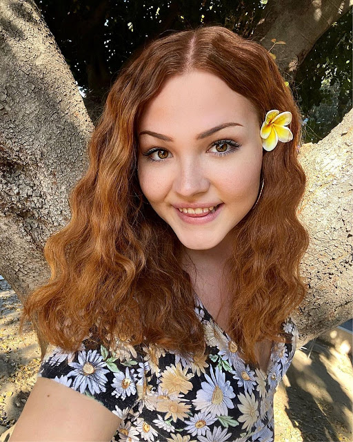 Abigail Parmelee – Most Beautiful Transgender Girl Youtube Star