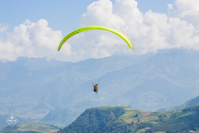 Beautiful places to play paragliding in Vietnam