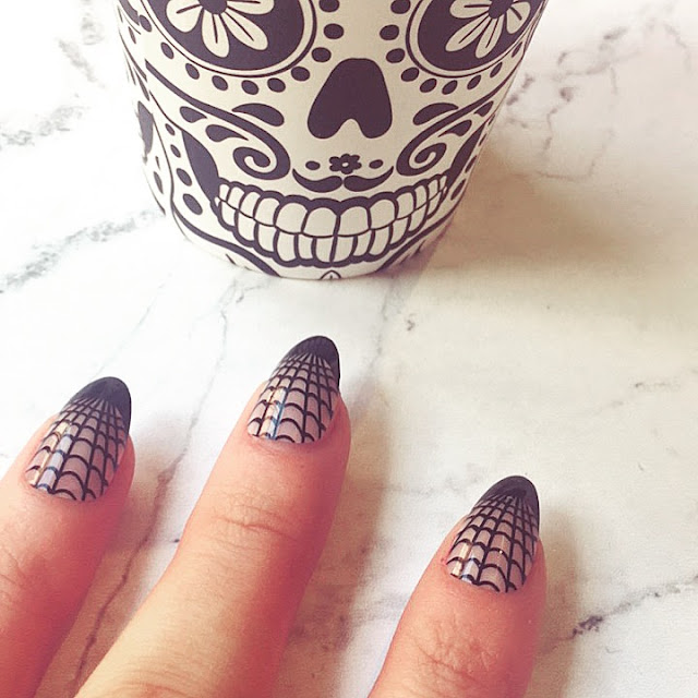 Lovelaughslipstick blog Halloween Inspiration and Fashion Beauty Accessories Primark false nails manicure