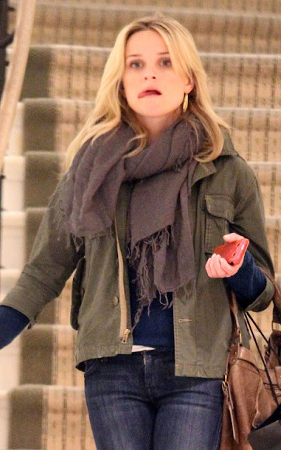 Reese Witherspoon out shopping at Barneys New York in Beverly Hills