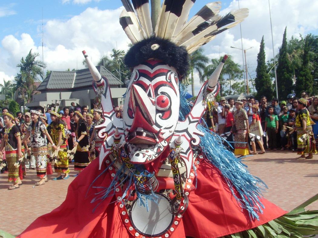 Mahakam Festival 2012 Topeng HUDOQ  Dayak Kalimantan 