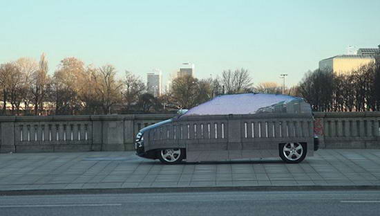 [Image: mercedes-rolls-out-invisible-car-video.jpg]