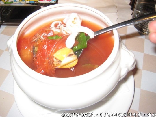 日光寒舍咖啡洋食館，湯－羅馬蕃茄海鮮湯