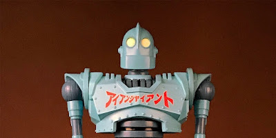 Designer Con 2018 Exclusive The Iron Giant Machinder Variant Soft Vinyl Figure by Mondo x Unbox Industries