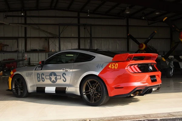 Ford Mustang GT "Old Crow"