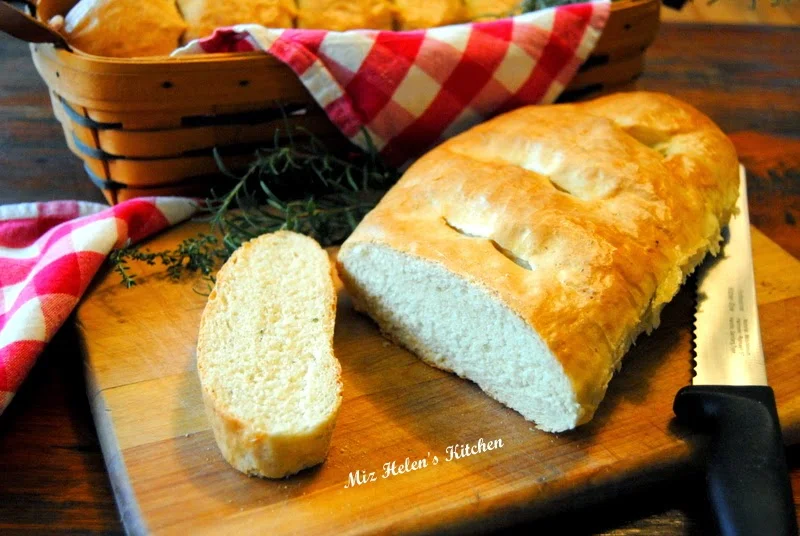 Herb Garlic Bread at Miz Helen's Country Cottage