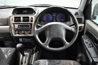 1999 Mitsubishi Pajero io ZR 4WD